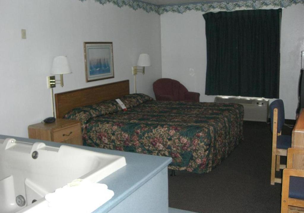 Norwood Inn Minneapolis Roseville Eksteriør billede