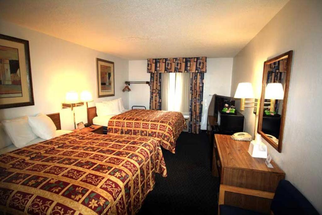 Norwood Inn Minneapolis Roseville Eksteriør billede